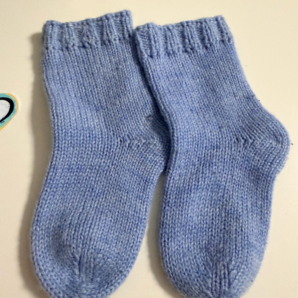 100% Cashmere Baby Socks 6-9 months